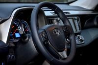 Interieur_Toyota-RAV4-D-4D_25