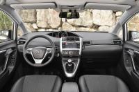 Interieur_Toyota-Verso-2013_21