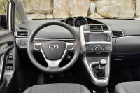 Interieur_Toyota-Verso-2013_22
                                                        width=