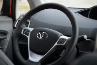 Interieur_Toyota-Verso-D-4D-124-Style_21