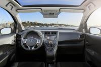 Interieur_Toyota-Verso-S_16