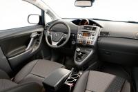 Interieur_Toyota-Verso_10