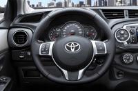 Interieur_Toyota-Yaris-2012_26