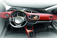 Interieur_Toyota-Yaris-2014_25