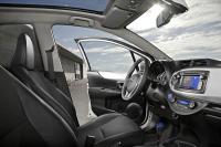 Interieur_Toyota-Yaris-Hybrid_19