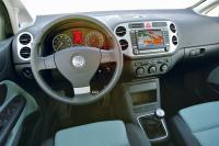 Interieur_Volkswagen-Cross-Golf_34