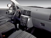 Interieur_Volkswagen-Fox_21