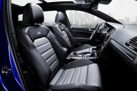 Interieur_Volkswagen-Golf-7-R-SW_14
                                                        width=