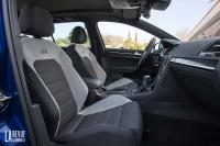 Interieur_Volkswagen-Golf-R-SW_24
                                                        width=