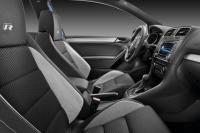 Interieur_Volkswagen-Golf-R_6
                                                        width=