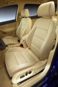 Interieur_Volkswagen-Golf_43