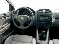 Interieur_Volkswagen-Golf_44
                                                        width=