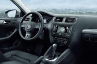 Interieur_Volkswagen-Jetta-2011_29