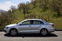 Exterieur_Volkswagen-Jetta-2014_9