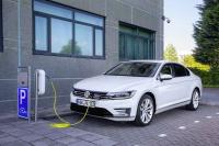 Exterieur_Volkswagen-Passat-GTE_9
                                                        width=