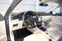 Interieur_Volkswagen-Passat-GTE_39