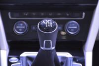 Interieur_Volkswagen-Passat-Mondial-2014_17