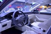 Interieur_Volkswagen-Passat-Mondial-2014_18