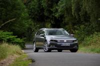 Exterieur_Volkswagen-Passat-SW-TDI-240_5
                                                        width=