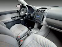 Interieur_Volkswagen-Polo_46
                                                        width=