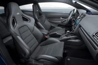 Interieur_Volkswagen-Scirocco-2014_28