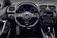 Interieur_Volkswagen-Scirocco-R_32
                                                        width=