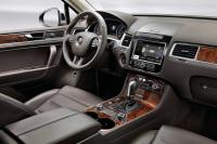 Interieur_Volkswagen-Touareg-2010_28
                                                        width=