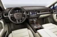 Interieur_Volkswagen-Touareg-2014_6