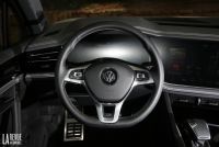 Interieur_Volkswagen-Touareg-3.0-TDI-2019_48