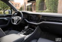 Interieur_Volkswagen-Touareg-TDI-Offroad_16
                                                        width=