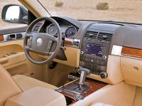 Interieur_Volkswagen-Touareg_31
                                                        width=