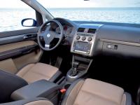 Interieur_Volkswagen-Touran_20
                                                        width=