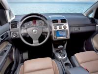 Interieur_Volkswagen-Touran_23