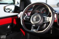 Interieur_Volkswagen-UP-GTI-2018_25