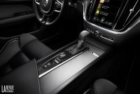 Interieur_Volvo-S60-2018-R-Design_41
                                                        width=