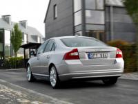 Exterieur_Volvo-S80_1
                                                        width=