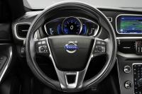 Interieur_Volvo-V40-R-Design_8
                                                        width=