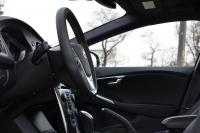 Interieur_Volvo-V40-T4-R-Design_19
                                                        width=