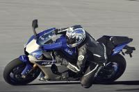 Exterieur_Yamaha-YZF-R1_2
                                                        width=