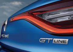 Exterieur_la-renault-megane-gt-line-de-la-pub-avec-le-psg-a-un-prix_1