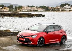 Lien vers l'atcualité Toyota Corolla : pourquoi choisir cette berline compacte hybride ?