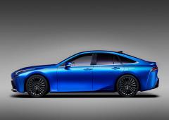 Exterieur_toyota-mirai-2-l-avenir-est-hydrogene_2