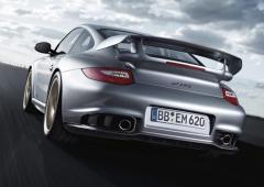 La nouvelle porsche 911 gt2 rs commence a se montrer 