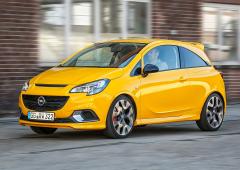 Opel corsa gsi petite joueuse 