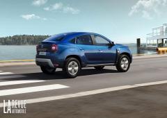 Un dacia duster coupe et un renault captur coupe 