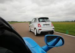 Exterieur_comparatif-abarth-595-esseesse-vs-mclaren-720s-spider_30