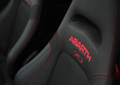 Interieur_comparatif-abarth-595-esseesse-vs-mclaren-720s-spider_4