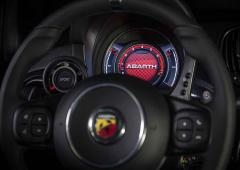 Interieur_abarth-595-monster-energy-yamaha_0
                                                        width=