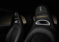 Interieur_abarth-595-scorpioneoro_1
                                                        width=