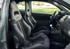 Interieur_abarth-695-70eme-anniversario_0
                                                        width=